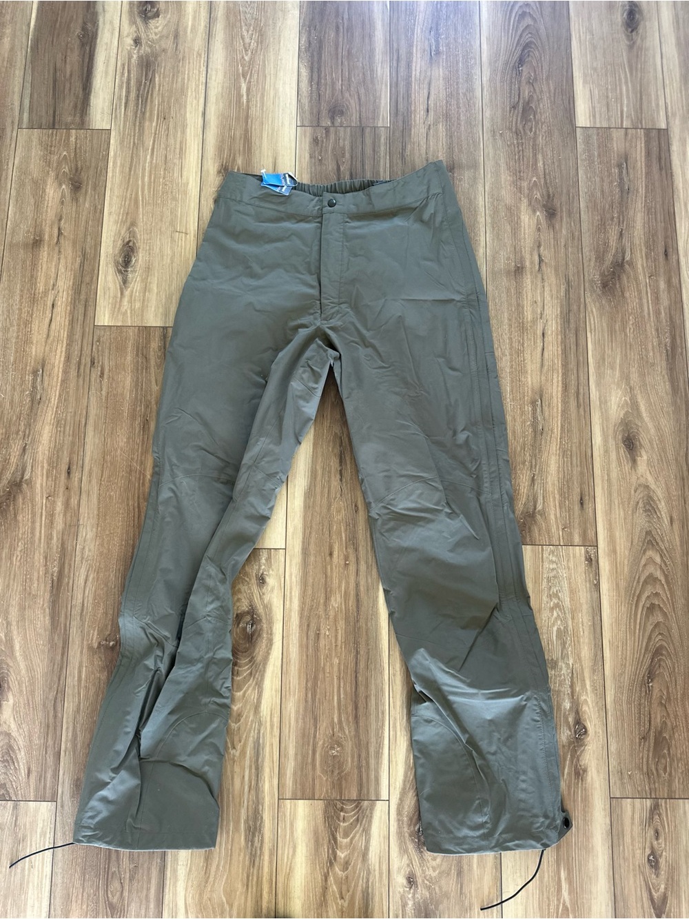 Patagonia men’s spraymaster pants size 36 NWT